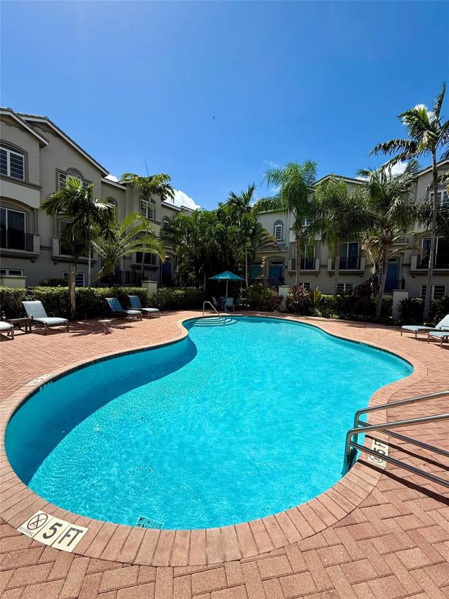 1951 Coral Heights Boulevard #402