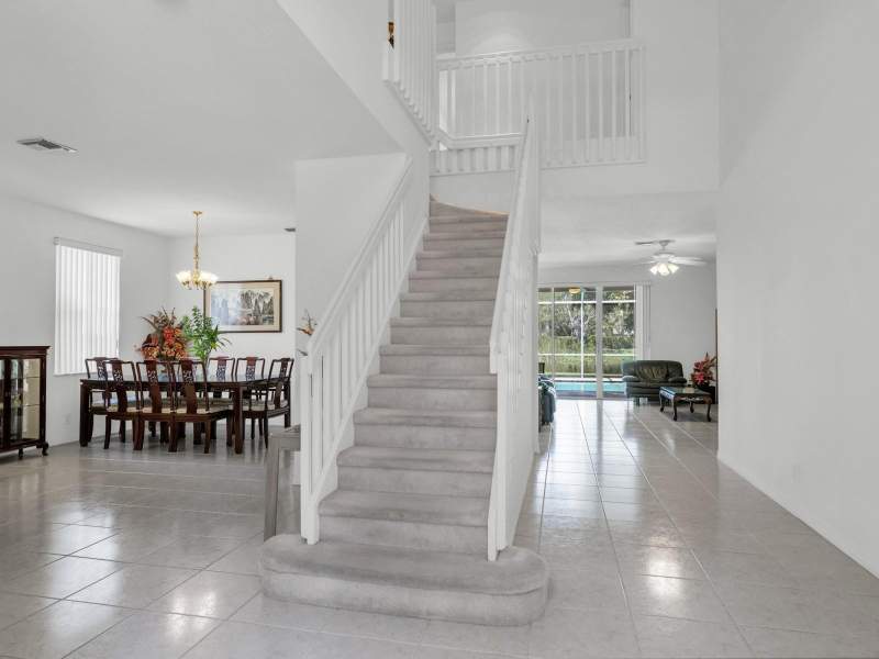 5 bedroom Single Family Residence at 4032 Pinewood Lane, Sector 8, 9 & 10, Weston — photo 3