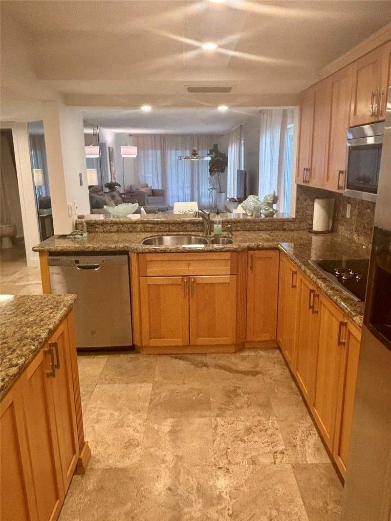 2 bedroom Condominium at 10980 S Ocean Drive #114, Ocean Dunes, Jensen Beach — photo 4