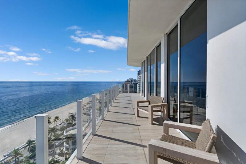 2 bedroom Condominium at 525 N Fort Lauderdale Beach Boulevard #1101, Four Seasons, Fort Lauderdale — photo 2