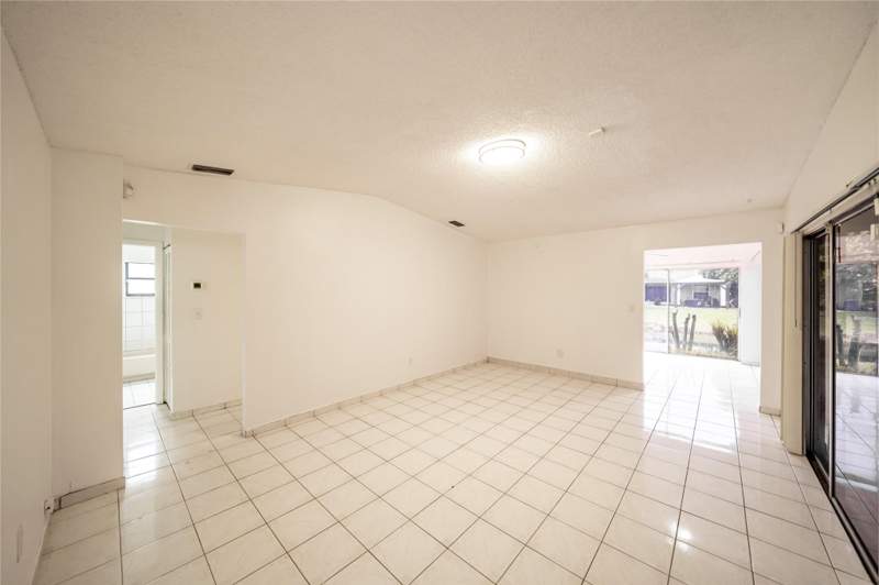 3 bedroom Single Family Residence at 9510 W Fern Lane, The Meadows Of Miramar Ph, Miramar — photo 4