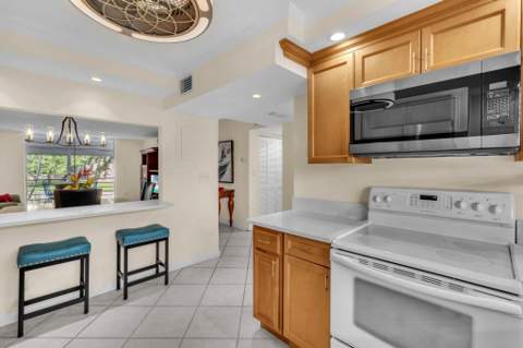 9301 Sunrise Lakes Boulevard #207, Sunrise FL - photo 9 of 43