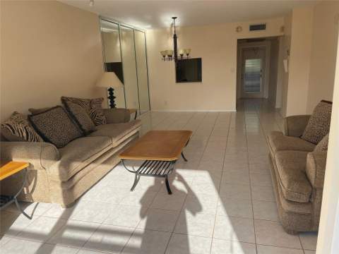 1025 Country Club Drive #301, Margate FL - photo 9 of 36