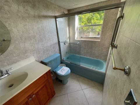 1025 Country Club Drive #301, Margate FL - photo 17 of 36