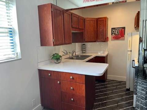2145 Pierce Street #101, Hollywood FL - photo 7 of 25