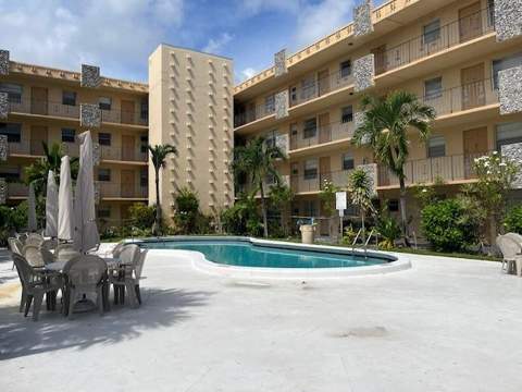 2145 Pierce Street #101, Hollywood FL - photo 22 of 25