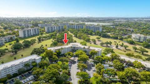 3800 Oaks Clubhouse Drive #110, Pompano Beach FL - photo 10 of 57