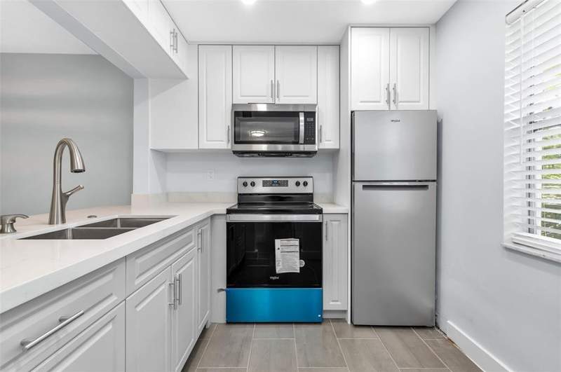 1 bedroom Condominium at 9091 Lime Bay Boulevard #312, Lime Bay Condominium 5 , Tamarac — photo 2
