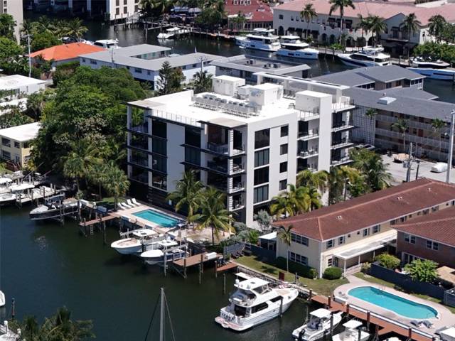 1507 SE 15th Street #302