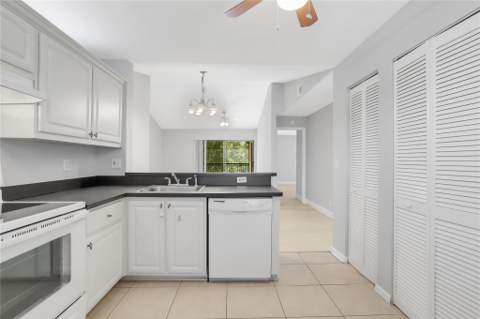 10131 W Sunrise Boulevard #306, Plantation FL - photo 12 of 25
