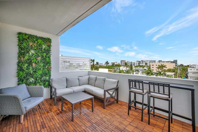 1 bedroom Condominium at 401 N Birch Road #413, Tiffany House, Fort Lauderdale — photo 1