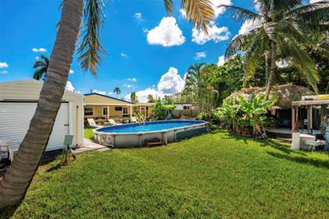 4717 SW 35th Avenue, Dania Beach FL - photo 10 of 36