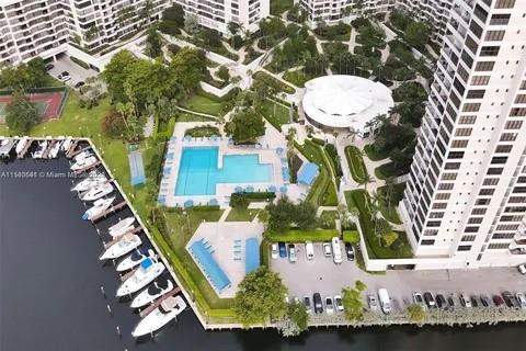 2 bedroom Condominium at 2500 Parkview Drive #814, Olympus Towers and Marina, Hallandale Beach — photo 4