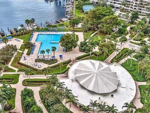 2500 Parkview Drive #814, Hallandale Beach FL - photo 7 of 47