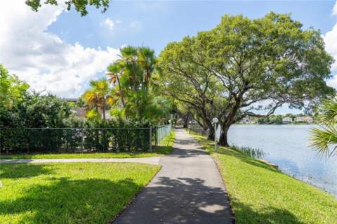 1101 Colony Point Circle #220, Pembroke Pines FL - photo 13 of 28
