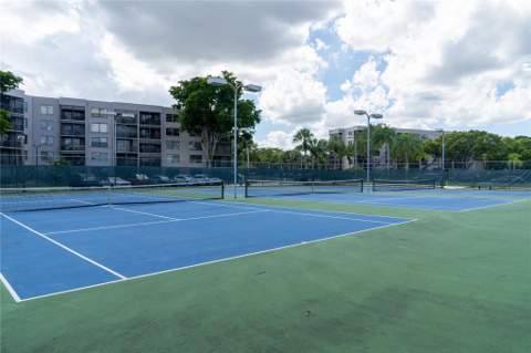 1101 Colony Point Circle #220, Pembroke Pines FL - photo 21 of 28