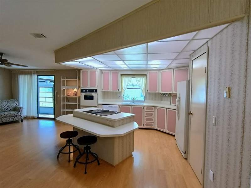 2 bedroom Mobile Home at 430 La Buona Vita Drive, La Buona Vita Cooperative, Port St. Lucie — photo 5