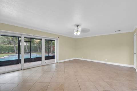3981 NW 81st Terrace, Coral Springs FL - photo 9 of 32