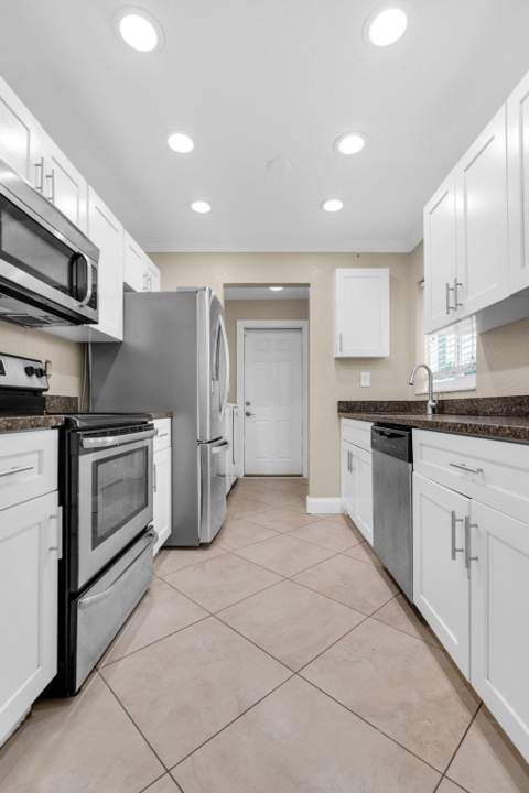 3981 NW 81st Terrace, Coral Springs FL - photo 13 of 32