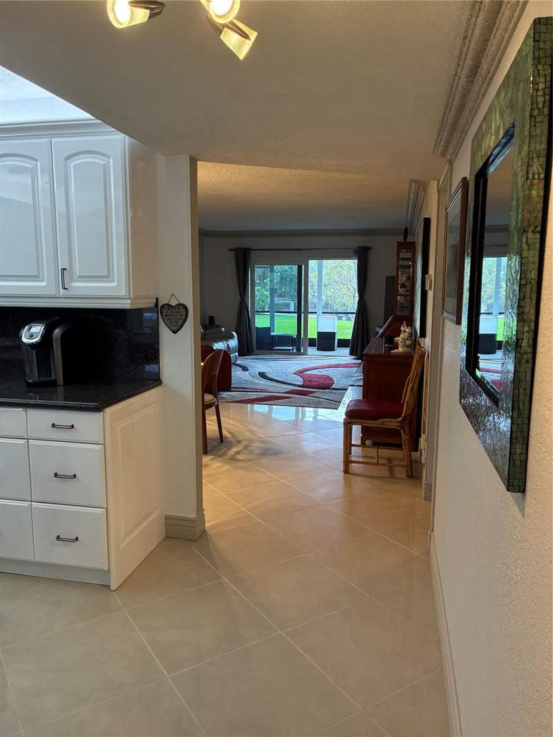 2 bedroom Condominium at 3010 NE 16 Avenue #102, River Bend Condo, Oakland Park — photo 5