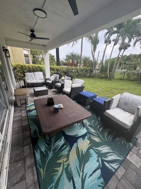 2761 Misty Oaks Circle, Royal Palm Beach FL - photo 18 of 30