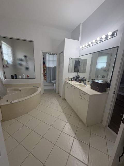 2761 Misty Oaks Circle, Royal Palm Beach FL - photo 21 of 30