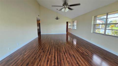 8751 Holly Court #202, Tamarac FL - photo 11 of 29