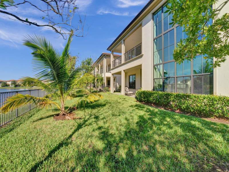 6 bedroom Single Family Residence at 9345 Carrington Avenue, Watercrest, Parkland — photo 4
