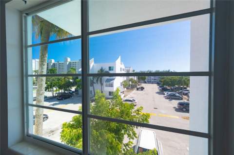 2840 NE 14th Street Causeway #304A, Pompano Beach FL - photo 11 of 35