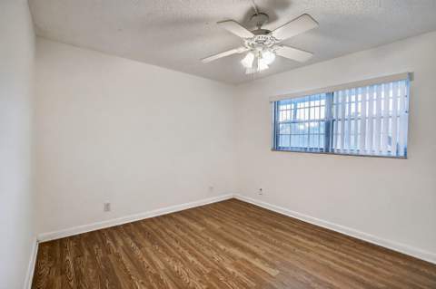 3905 N Nob Hill Road #201, Sunrise FL - photo 19 of 32