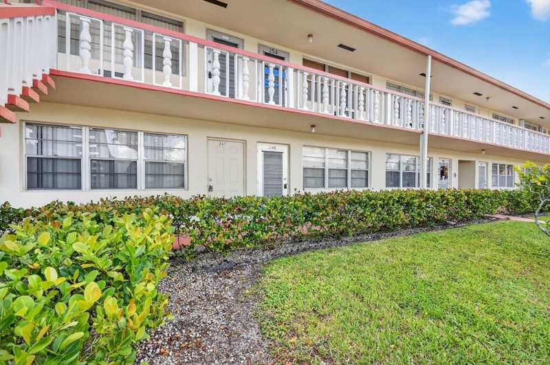 1 bedroom Condominium at 247 Camden K #247, Camden Condominiums, West Palm Beach — photo 1