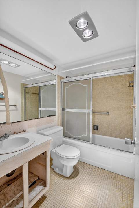 247 Camden K #247, West Palm Beach FL - photo 12 of 23