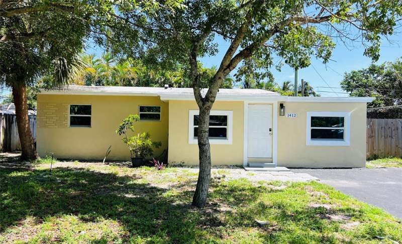 4 bedroom Single Family Residence at 1412 NE 25th Court, Collier Manor 4th Add 38-, Pompano Beach — photo 3