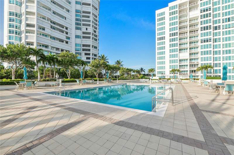 2 bedroom Condominium at 1620 S Ocean Boulevard #4f, Ocean Colony, Lauderdale-By-The-Sea — photo 5