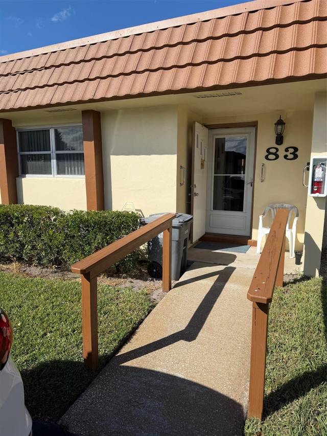 Cresthaven Townhomes