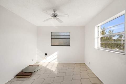 4090 NW 42nd Avenue #309, Lauderdale Lakes FL - photo 14 of 27