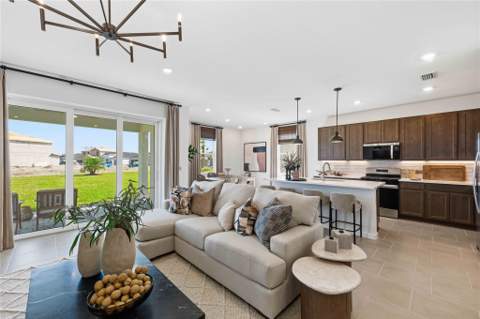 10653 NW Suncrest Loop, Port St. Lucie FL - photo 7 of 54
