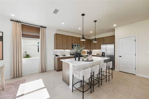 10653 NW Suncrest Loop, Port St. Lucie FL - photo 9 of 54