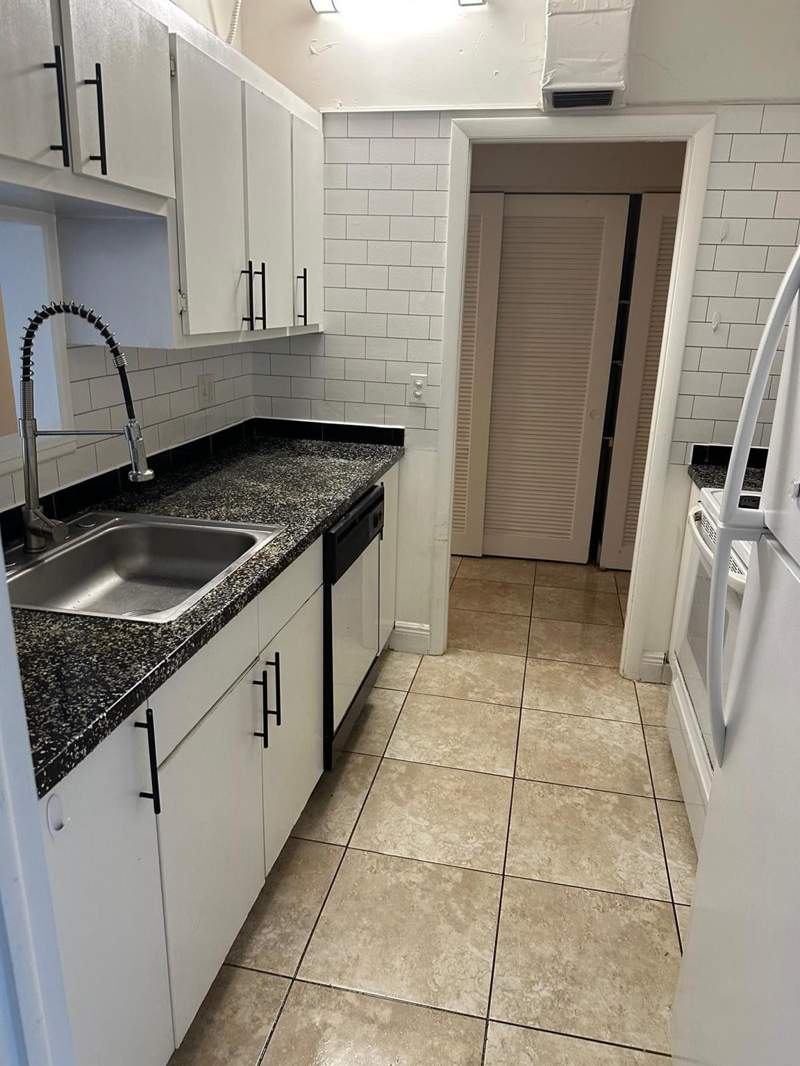 2 bedroom Condominium at 400 N Riverside Drive #102, Lado Del Rio Condo, Pompano Beach — photo 2