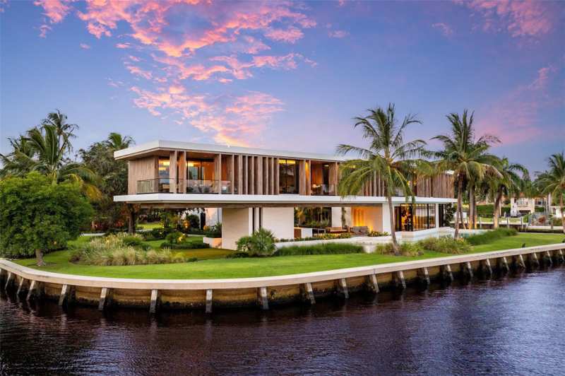 6 bedroom Single Family Residence at 516 Mola Avenue, Venice 6-4 B, Fort Lauderdale — photo 1