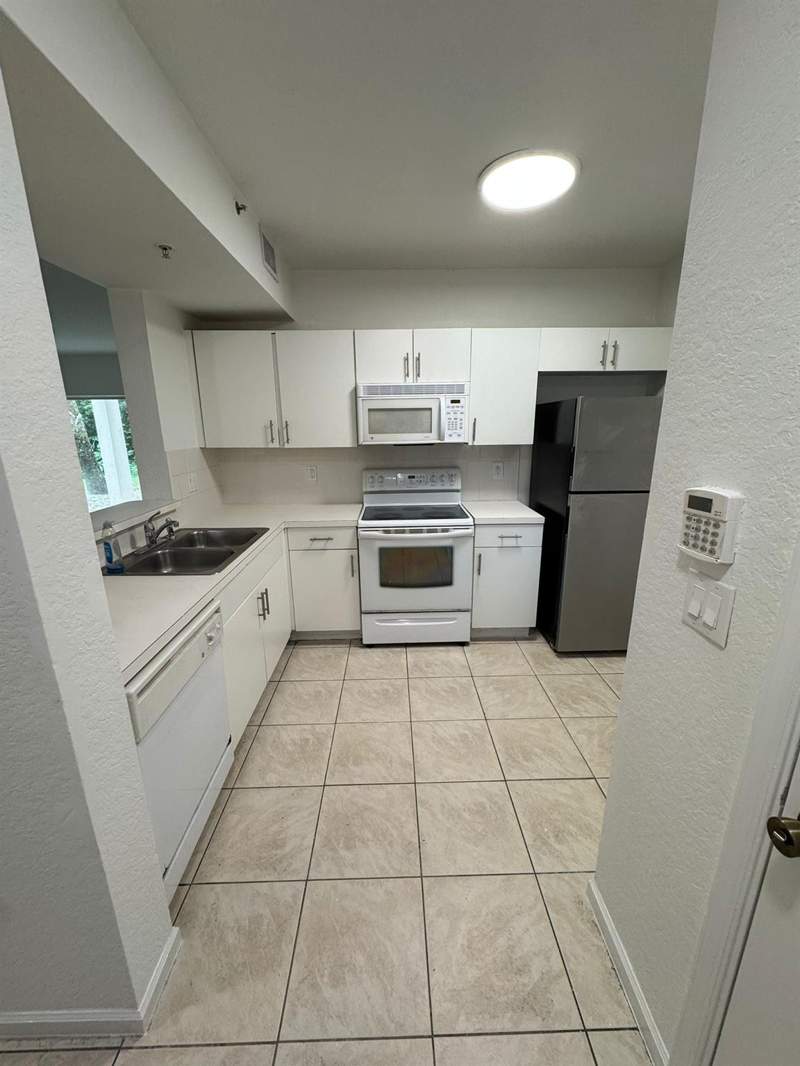 3 bedroom Condominium at 1161 Golden Lakes Boulevard #1311, Belvedere Isles, West Palm Beach — photo 3