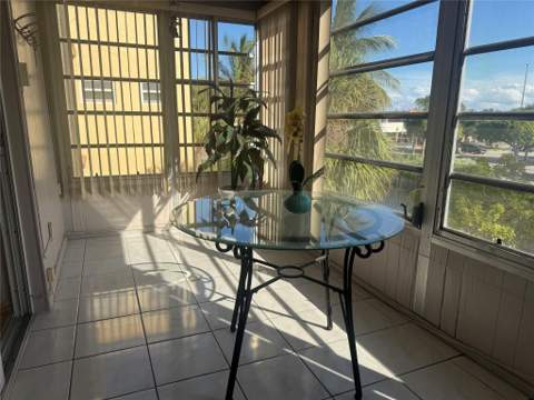 3940 NW 42 Avenue #315, Lauderdale Lakes FL - photo 12 of 13