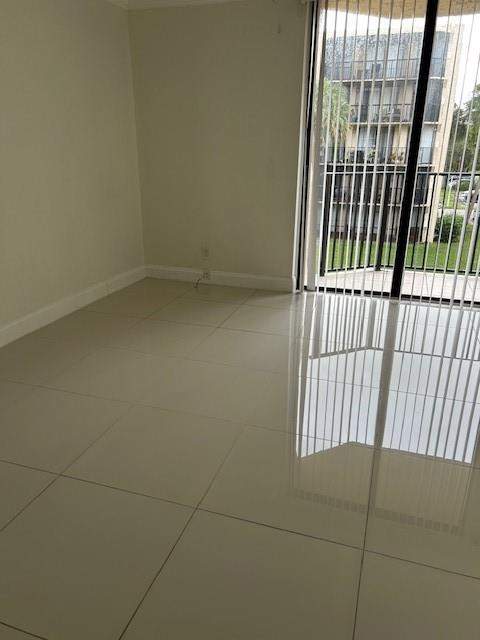 3590 Blue Lake Drive #305, Pompano Beach FL - photo 21 of 23