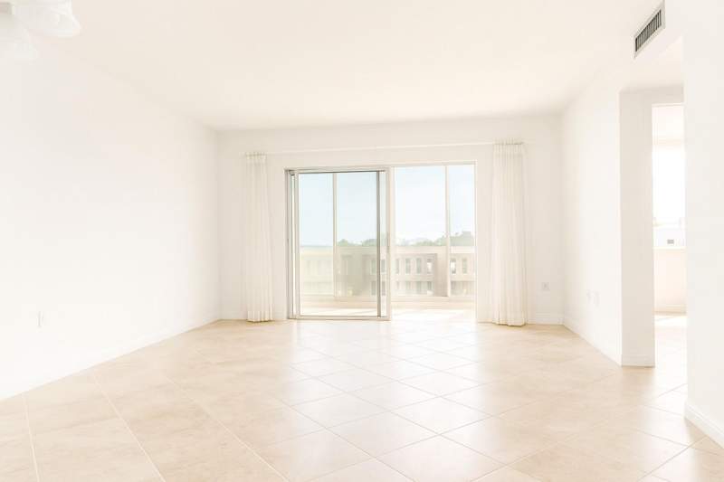 1 bedroom Condominium at 4001 Hillcrest Drive #407, Hillcrest East, Hollywood — photo 5