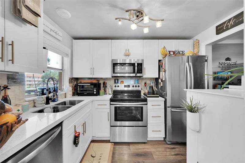 2 bedroom Condominium at 9281 Sunrise Lakes Boulevard #212, Sunrise Lakes, Sunrise — photo 5