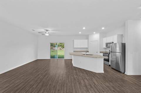 5262 NW Lamoore Lane, Port St. Lucie FL - photo 6 of 16