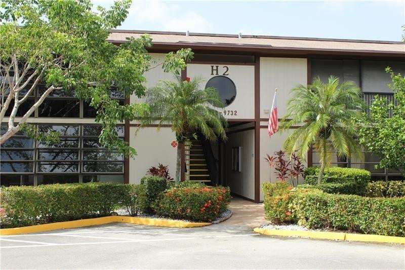2 bedroom Condominium at 9728 S Belfort Circle #206, Belfort, Tamarac — photo 1