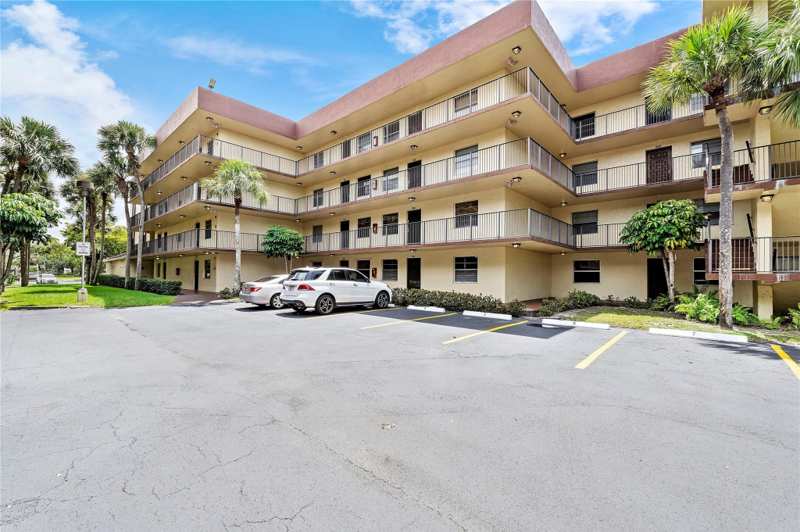 2 bedroom Condominium at 3141 NW 47th Terrace #130, Cypress Chase North, Lauderdale Lakes — photo 1