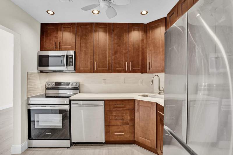 2 bedroom Condominium at 3115 Oakland Shores Drive #E109, Oakland Shores, Oakland Park — photo 4