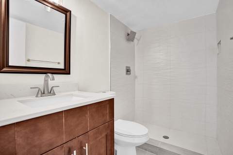 3115 Oakland Shores Drive #E109, Oakland Park FL - photo 8 of 46